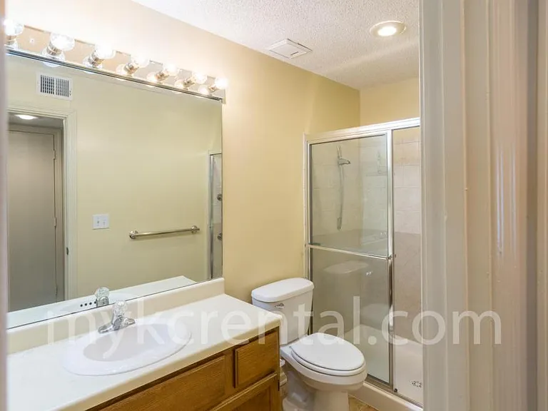 11204 Nieman Rd #101 — Photo 10