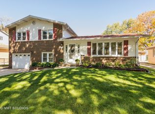 1408 W Catalpa Ln, Mount Prospect, IL