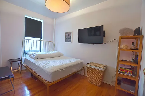 Rented by Bold New York | media 5