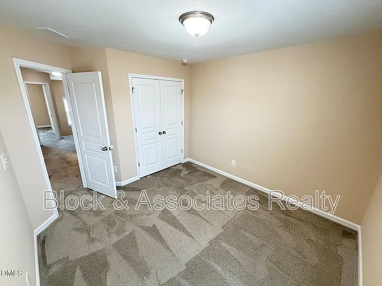 705 Keystone Park Dr #26 — Photo 25