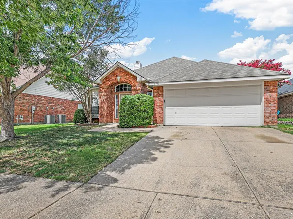 5713 Brazos Dr, Haltom City, TX 76137