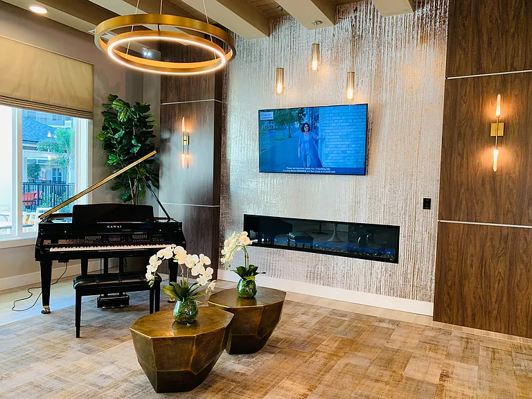 The Pointe at Siena Ridge 55+ Active Adult Apartment Homes — Photo 7
