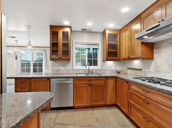 640 Alto St, Santa Fe, NM 87501