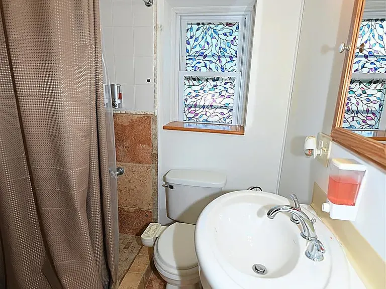 36 Diaz St #A — Photo 11