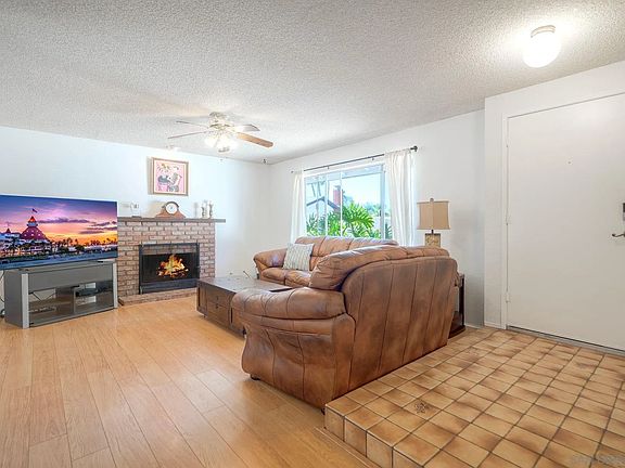 3rd image of 639 Butterwood Ave
