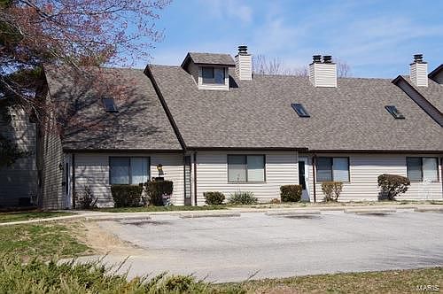 1st image of 822 White Oak Dr APT 1
