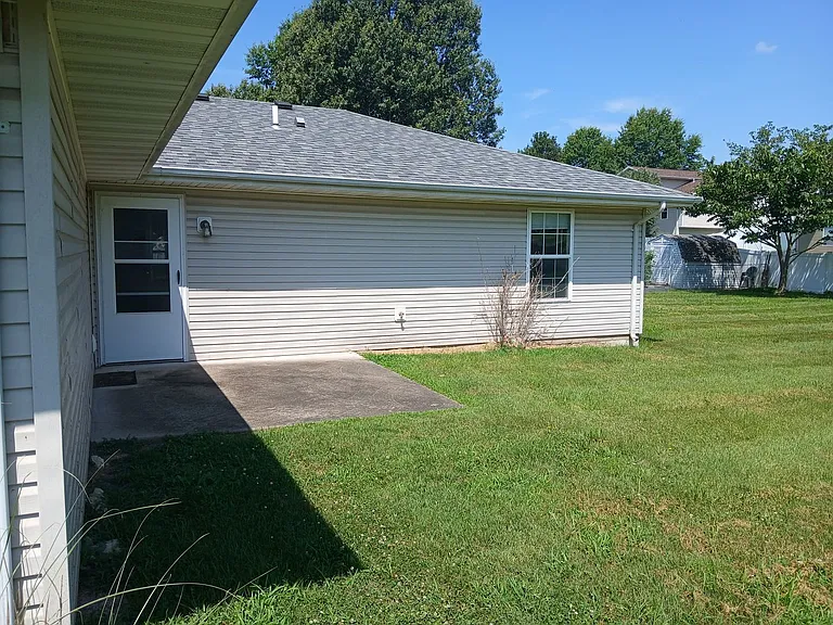 3928 Liverpool Dr — Photo 14