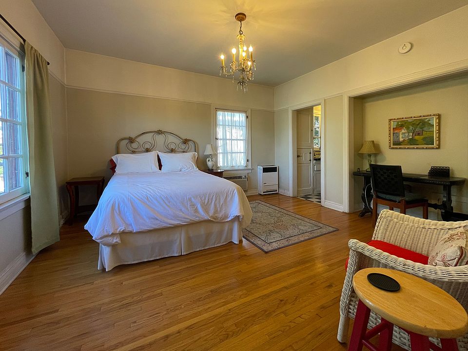 1st image of 1153 1/2 N Coronado St #1153-1/2