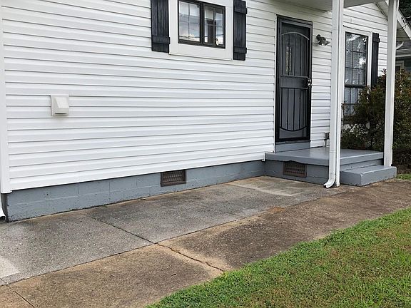 5th image of 2617 Truman Ave