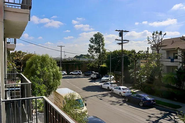 Sawtelle — Photo 39