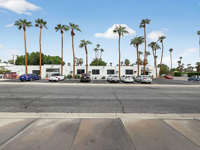 588 E. Mel Avenue - Hermosa Palms — Photo 27