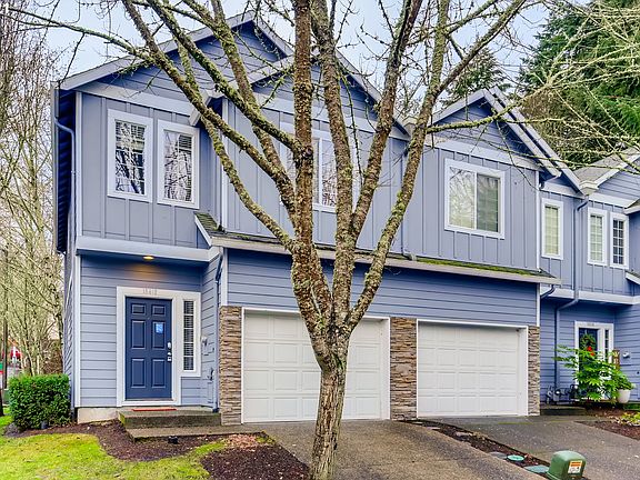 3rd image of 15812 SW Blackstone Dr