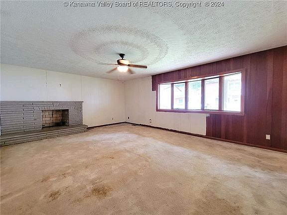 3rd image of 1521 W 6th Ave