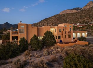 18 Tierra Monte Dr NE, Albuquerque, NM 87122