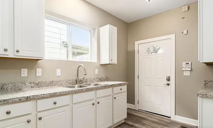 1 bed, 655 sqft, $1,099 — Photo 3