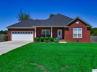 26681 Peek A Boo St, Athens, AL 35613