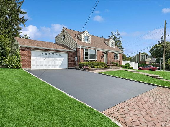 2nd image of 1 Clare Drive