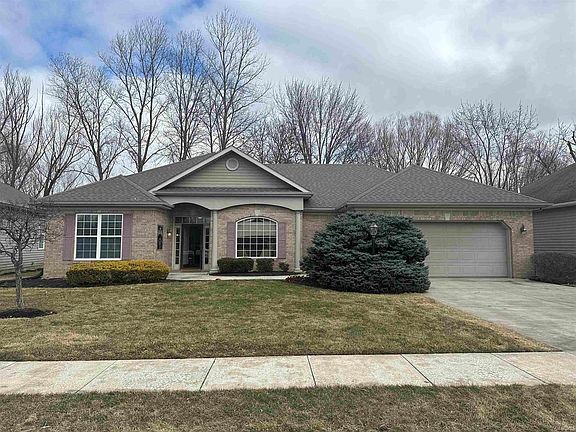 2nd image of 3808 N Wyngate Ct