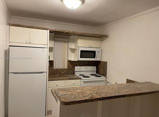 6125 SW 63rd St APT 4, South Miami, FL 33143