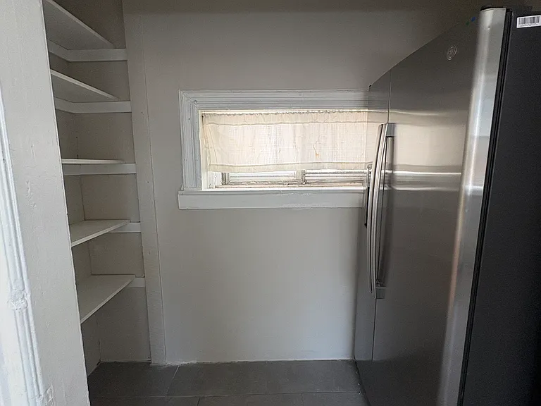 2230 N Ogden St — Photo 33