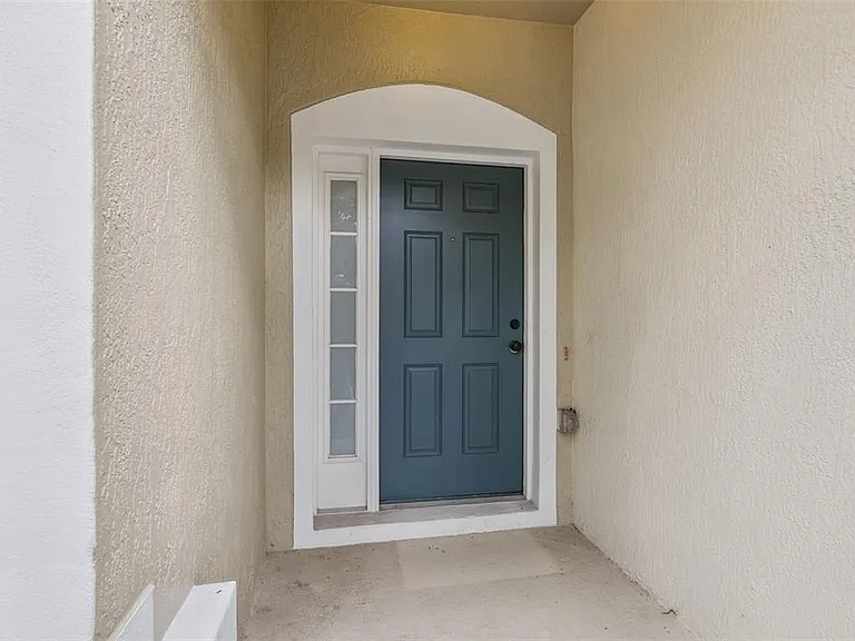 2561 Galliano Cir — Photo 8
