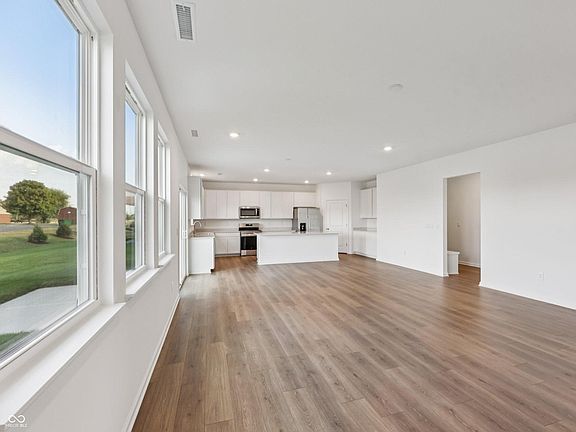 7th image of this home