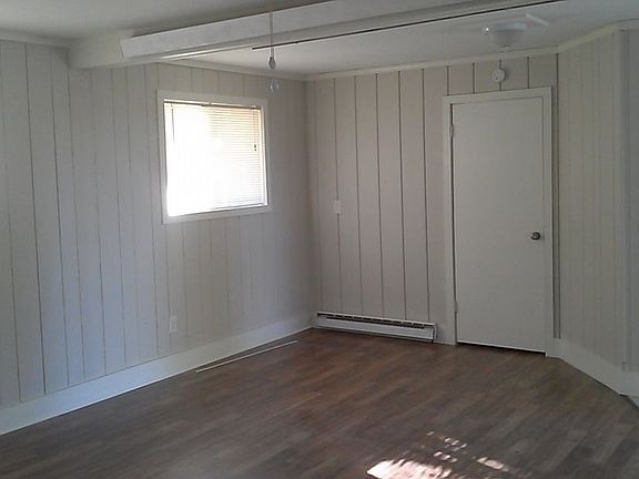 2nd image of 88 Silverbridge Ln