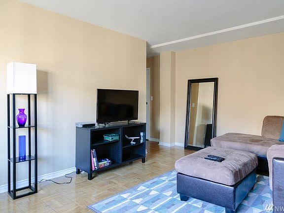 3rd image of 1400 Hubbell Pl APT 1315