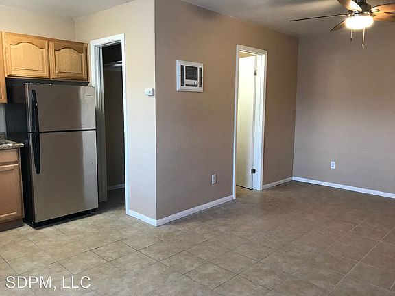 4th image of 2954 F St #5401