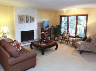 103 Windsor Ln, New Brighton, MN 55112