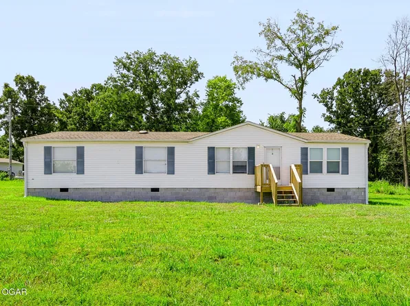 11943 Opal Ln, Neosho, MO 64850