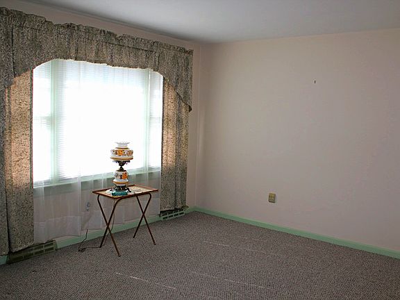 11'x14' Living Room!