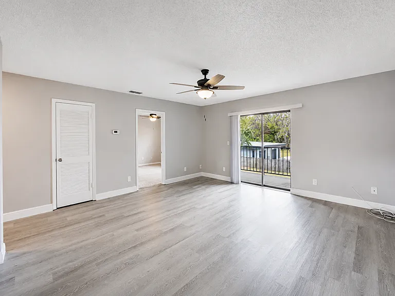 500 9th Ave S #B3 — Photo 9
