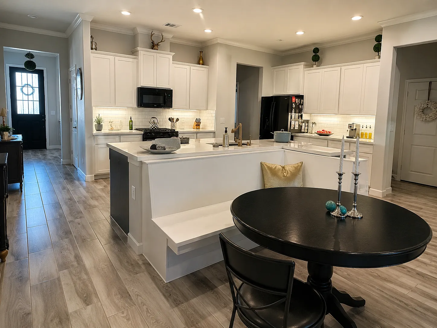 4 bed, 2464 sqft, $3,550 — Photo 3