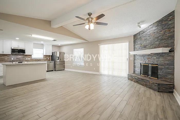 3555 Barbizon Ct — Photo 8