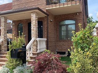 10843 66th Ave, Forest Hills, NY 11375