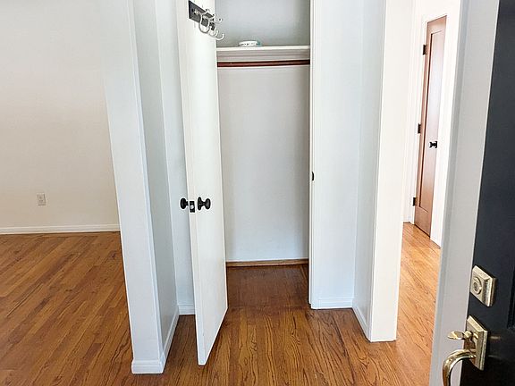5th image of 1817 Petra Dr