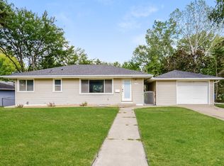 5719 W Moore Lake Dr NE, Fridley, MN 55432