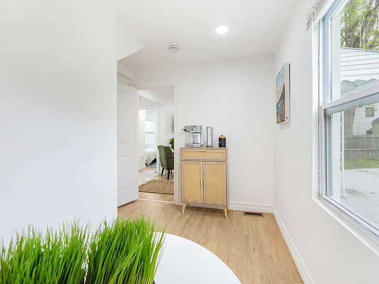 1523 E Madge Ave #1 — Photo 3