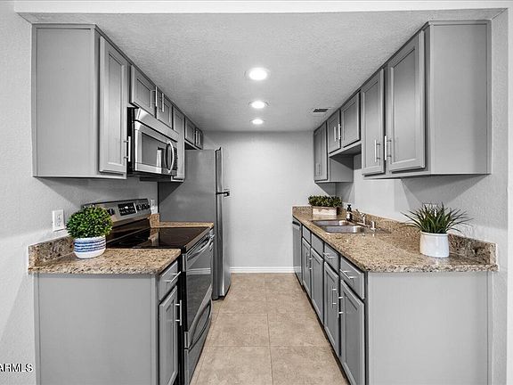 5th image of 3402 N 32ND Street #140