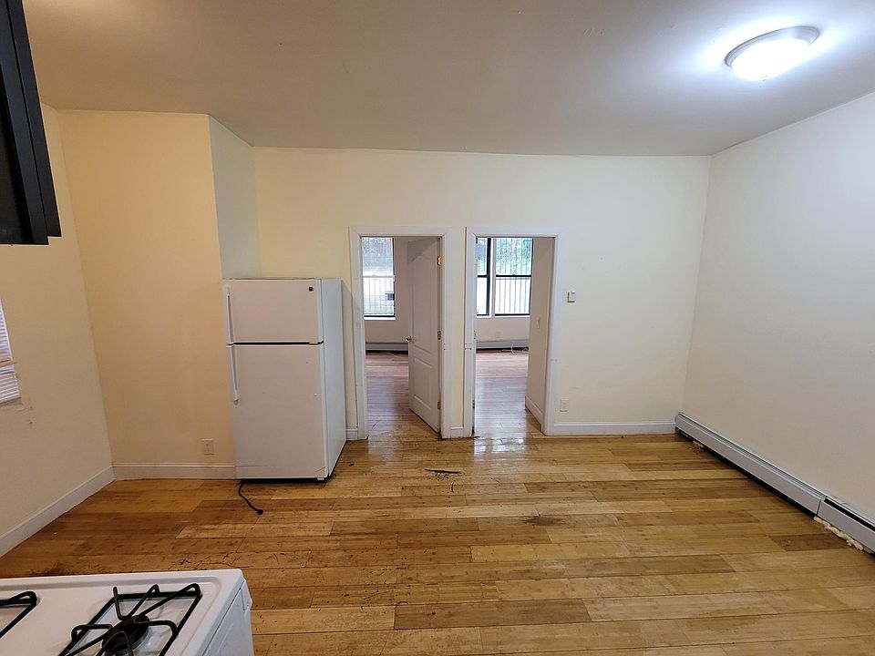 8 Bedell St APT 1A, Hempstead, NY 11550 Zillow