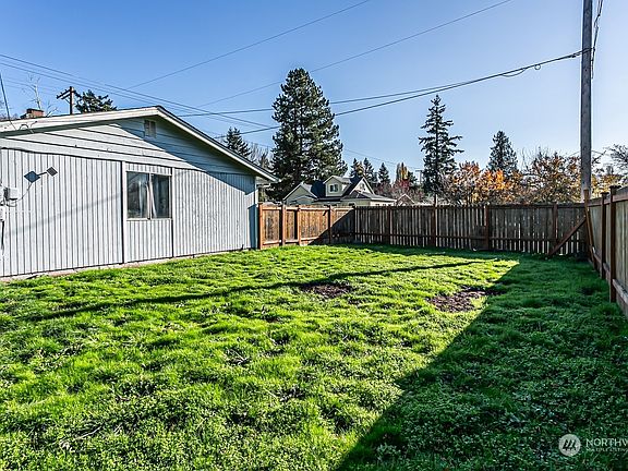 4th image of 8848 S Yakima Street