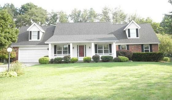 1st image of 2806 Woodmere Ln