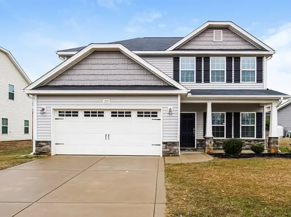 252 Lanier Pl, Clayton, NC 27527