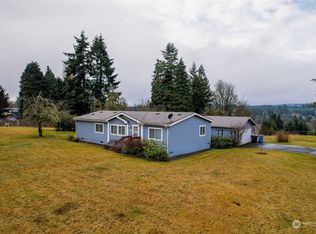 1009 NE Rhoades St, Winlock, WA 98596