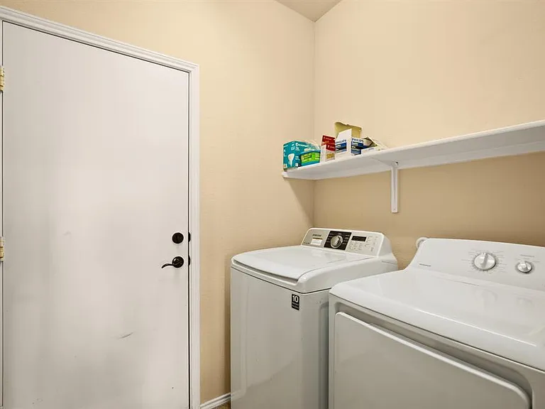 10114 Alley May Dr — Photo 5