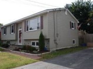 194 Grove St, Bangor, ME 04401
