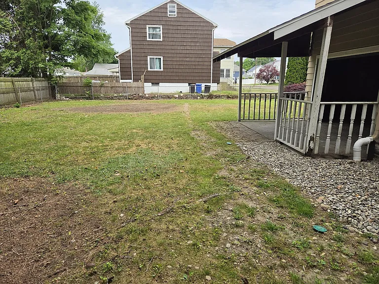 129 W End Ave — Photo 16