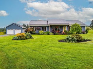 1716 Ashdale Rd S, East Hants, NS B0N1Z0