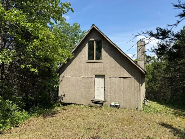 15697 Bear Creek Rd, Napoleon, IN 47034